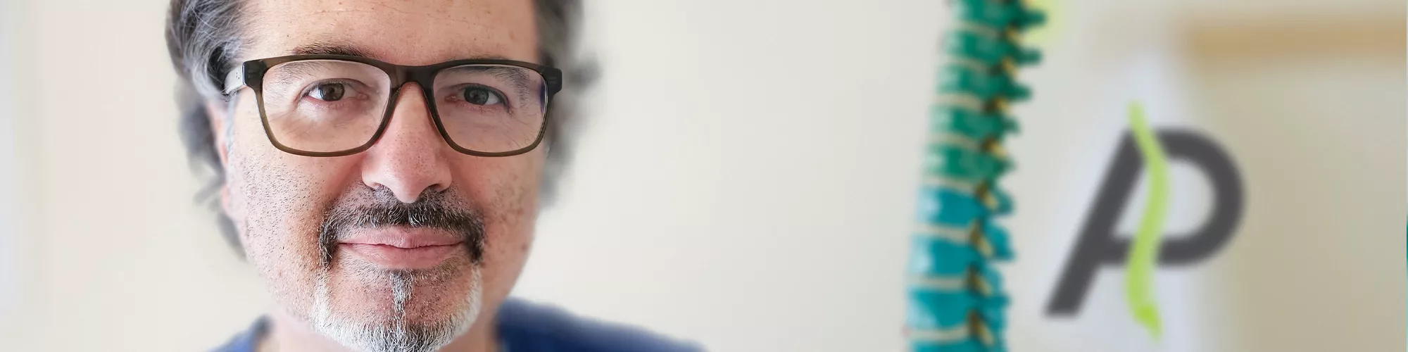 Andrea Puccioni è osteopata e fisiologo. Esegue valutazione osteopatica posturale KAP